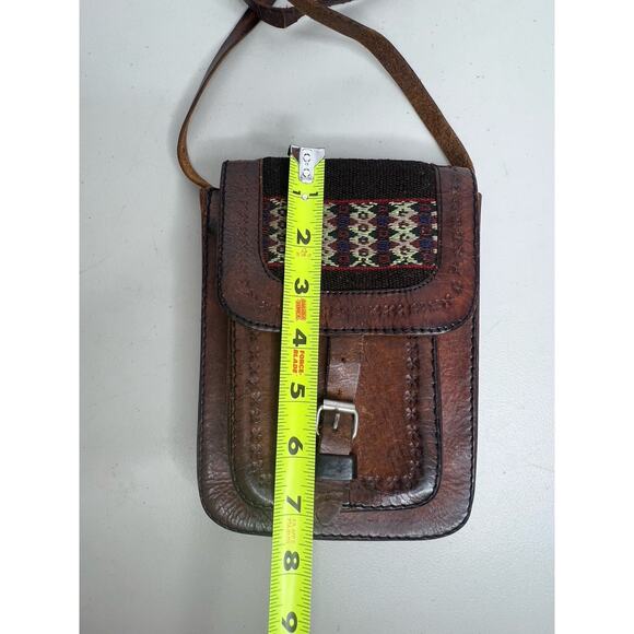 Vintage Leather Aliento Design Crossbody Bag Purse - Picture 12 of 13